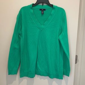 Gap sweater